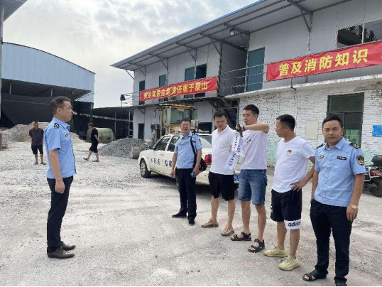 湖南珠晖：加强对环境违法企业的追踪巡查   打击企业非法排污行为