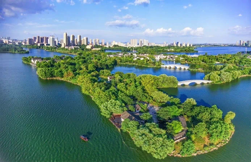 漫漫治气路，十年见变化 水清岸绿、蓝天白云已成为湖北常态