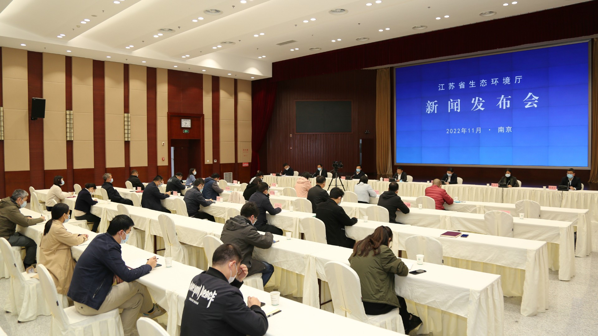 江苏省创新推出《危险废物综合利用与处置技术规范 通则》等3项新标准