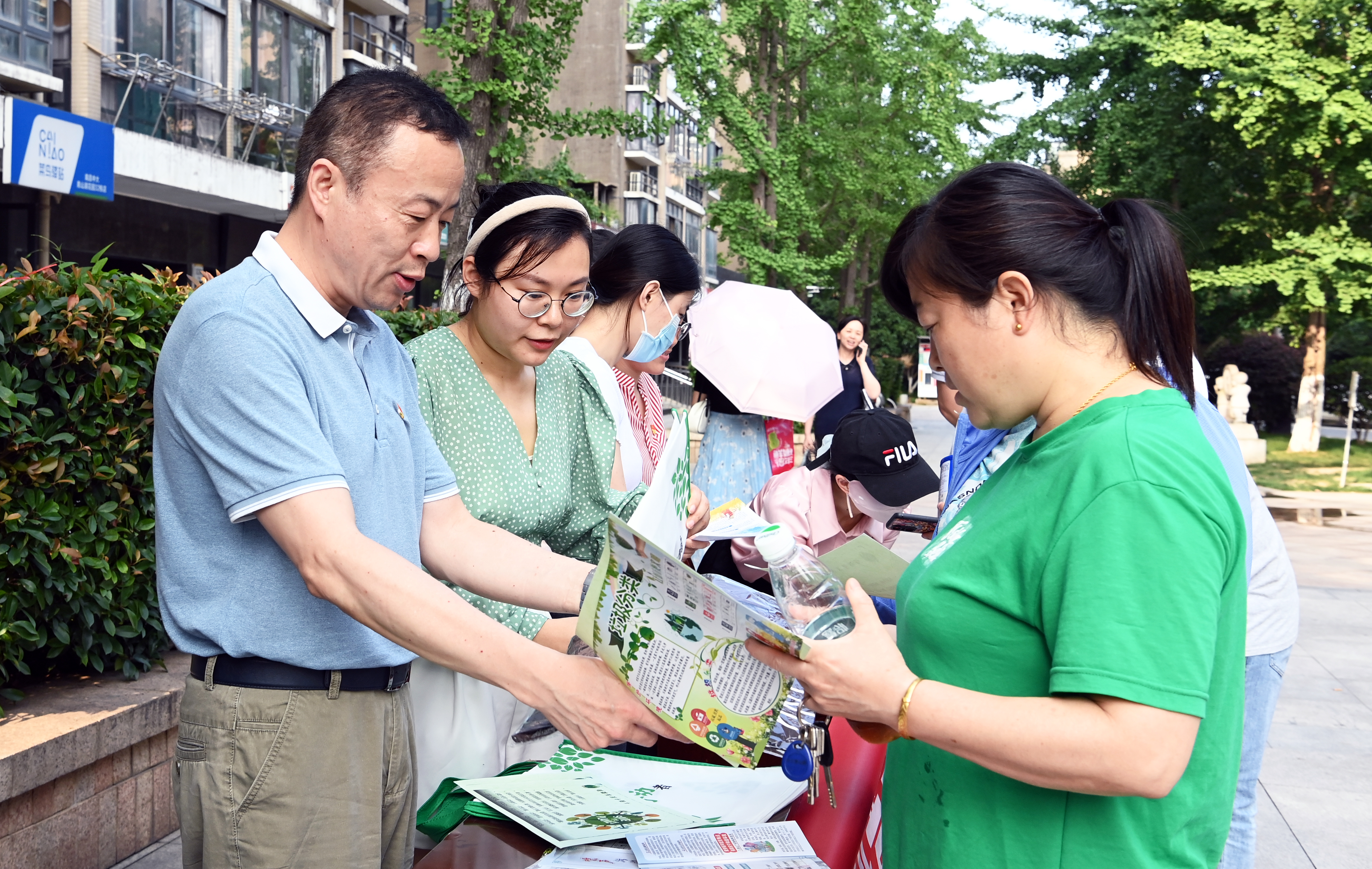 HTH华体会江西省生态环境监测中心开展绿色生活与社区同行活动