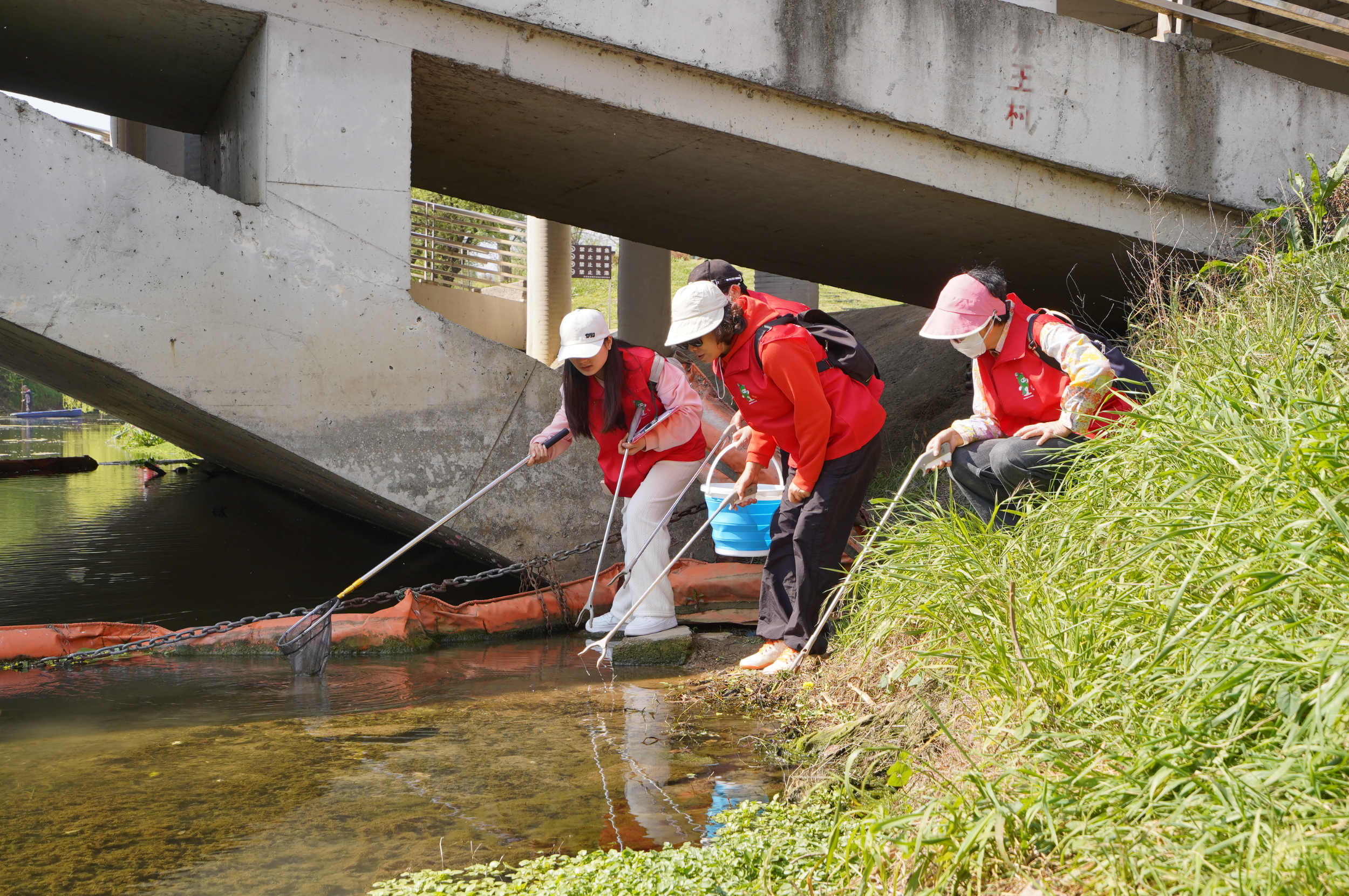 中国环境 | “贵州河流日1+2行动”五周年：5万余人累计巡河17.36万公里