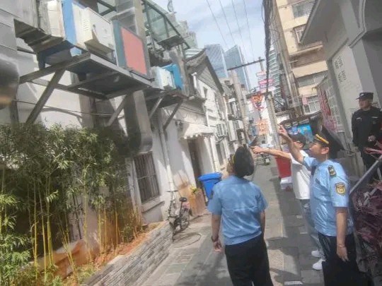 油烟净化器,油烟净化一体机,厨房油烟净化器,烟罩式油烟净化器一体机,烧烤油烟净化器,居民小区油烟净化器改造,迈优蓝油烟净化器
