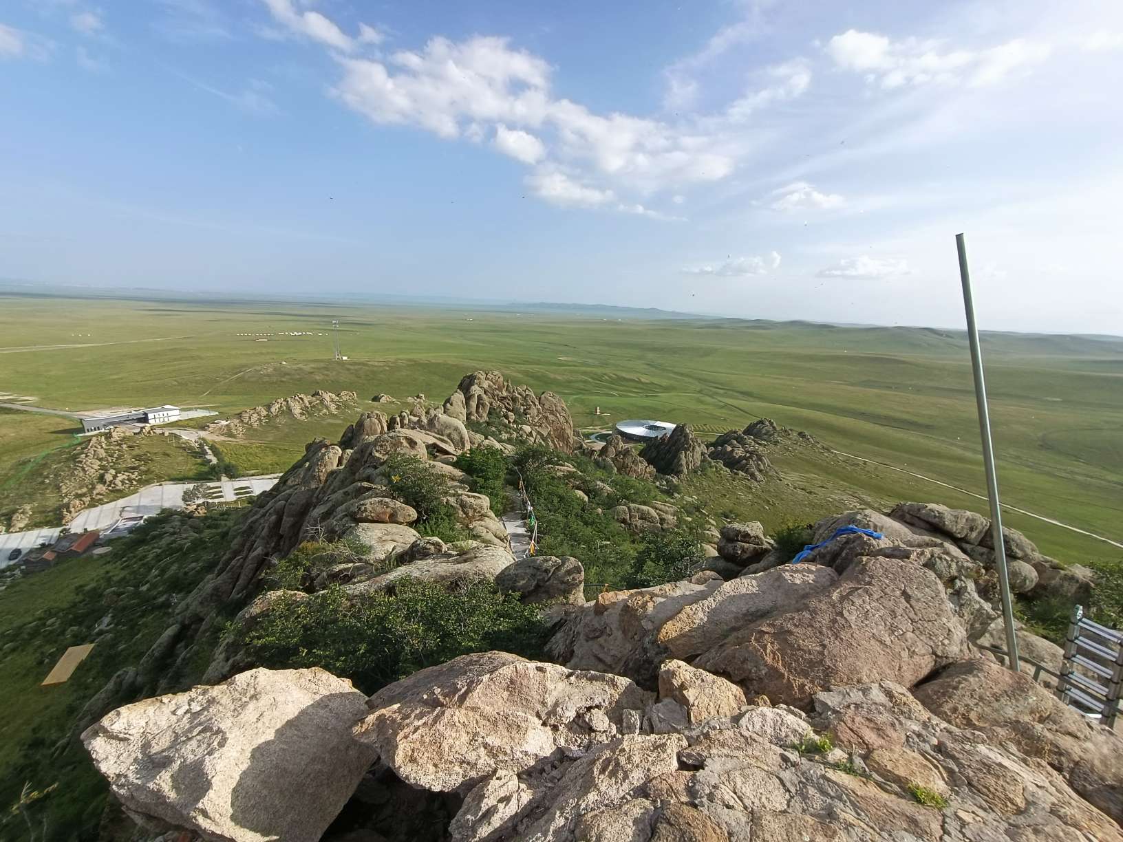 时间:2021年8月20日地点:锡林郭勒盟东乌珠穆沁旗乌里雅斯太山旅游区