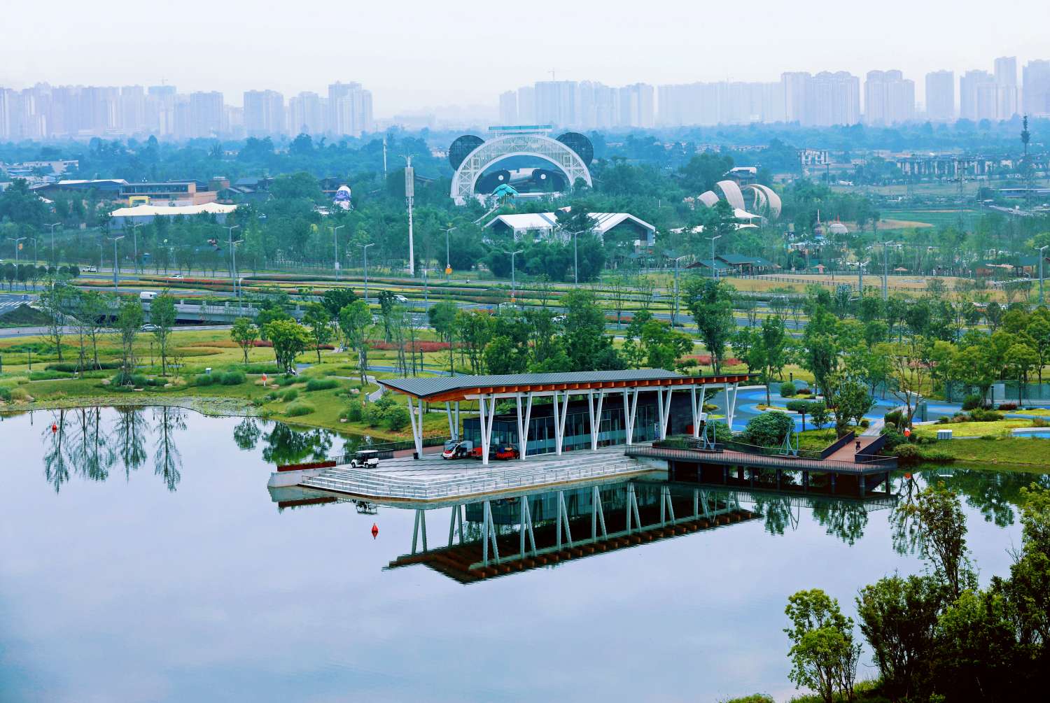 成都龙泉驿区东安湖体育公园(世界大运公园,建筑与景观完美相融,景美