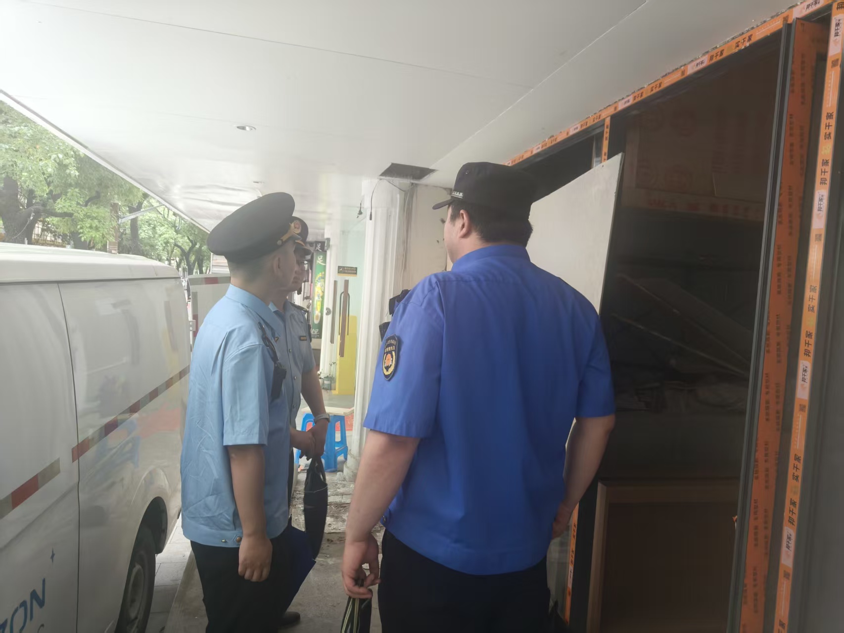 徐汇区斜土路街道多元共治油烟扰民难题